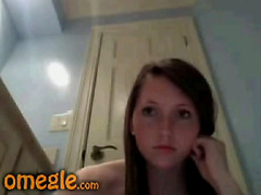 Omegle girl rubbing and fingering